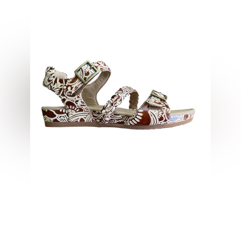BRIOSO. Woman Brow Sandals